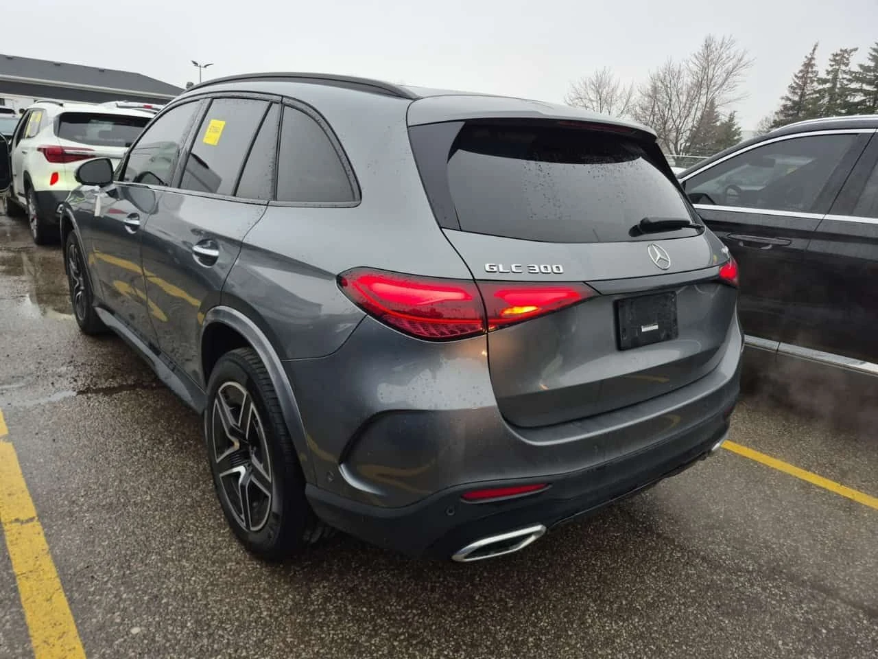Mercedes-Benz GLC 300  | 360 | PANO | ДВА КЛЮЧА , снимка 4 - Автомобили и джипове - 54340459