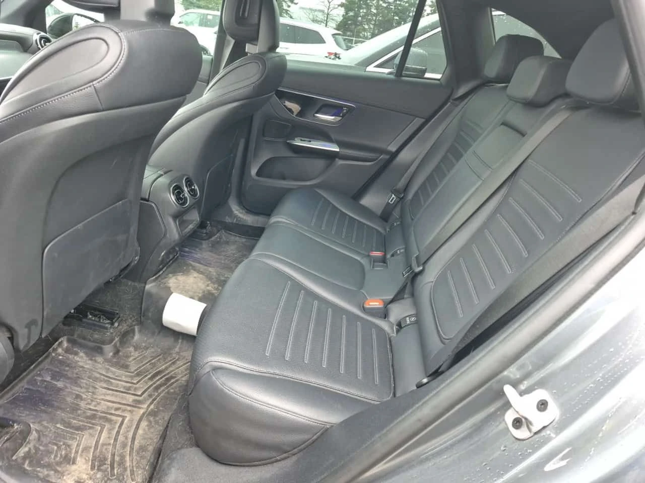 Mercedes-Benz GLC 300  | 360 | PANO | ДВА КЛЮЧА , снимка 12 - Автомобили и джипове - 54340459