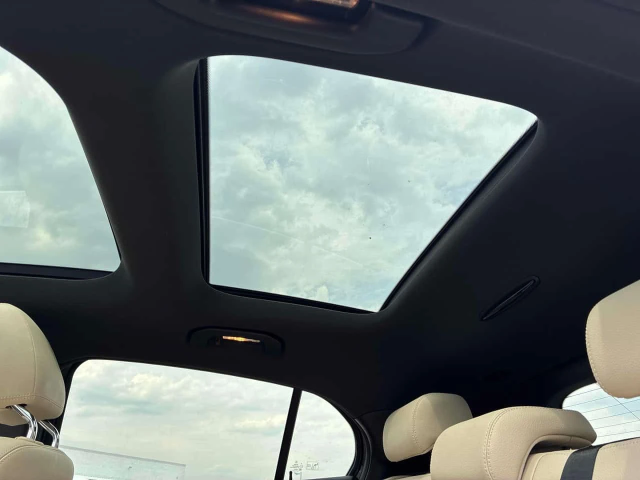Mercedes-Benz GLA * 250 * АВТОКРЕДИТ * ПРЕДСТАВИТЕЛСТВО НА AUDI, снимка 11 - Автомобили и джипове - 54813409