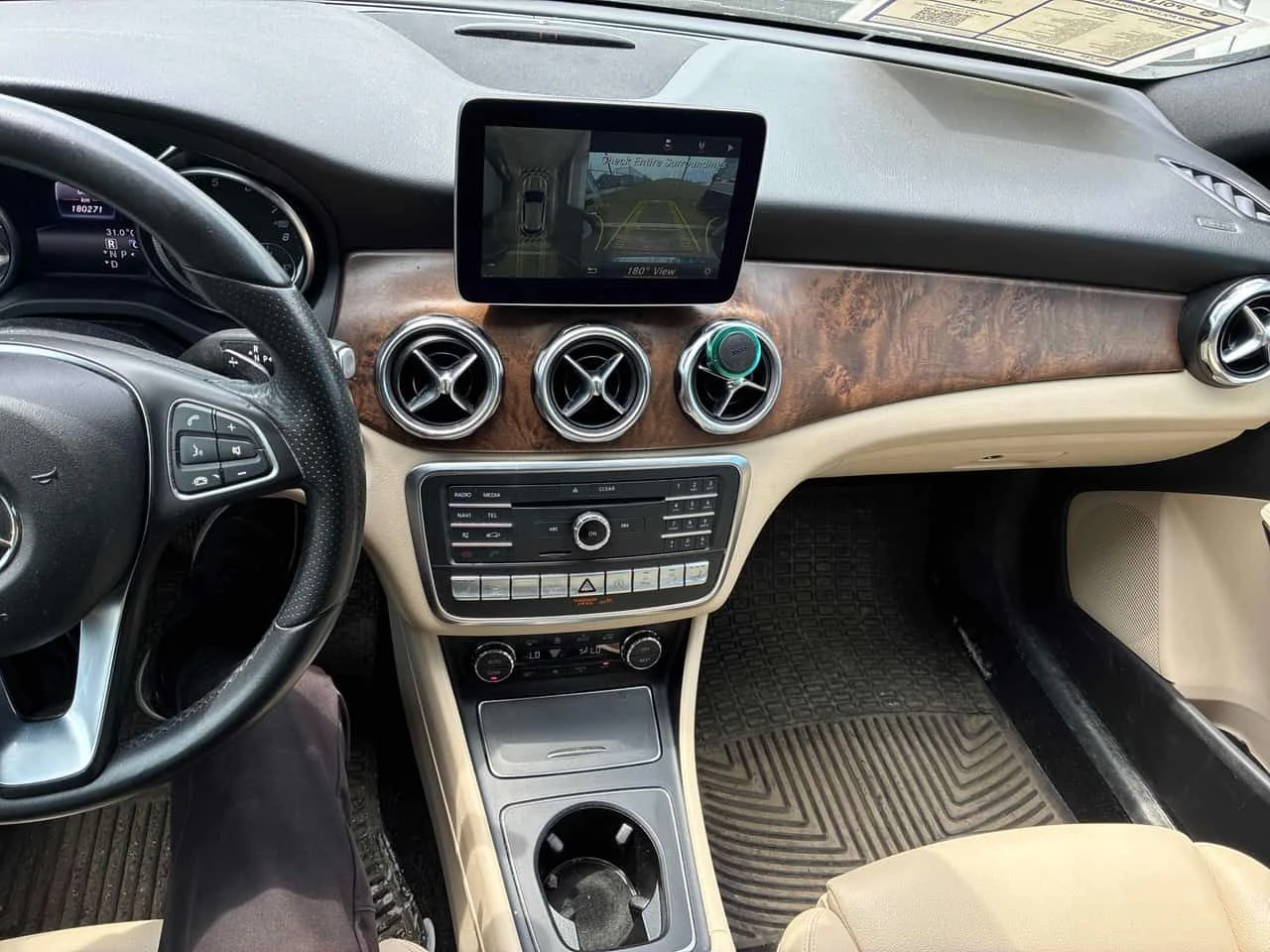 Mercedes-Benz GLA * 250 * АВТОКРЕДИТ * ПРЕДСТАВИТЕЛСТВО НА AUDI, снимка 9 - Автомобили и джипове - 54813409