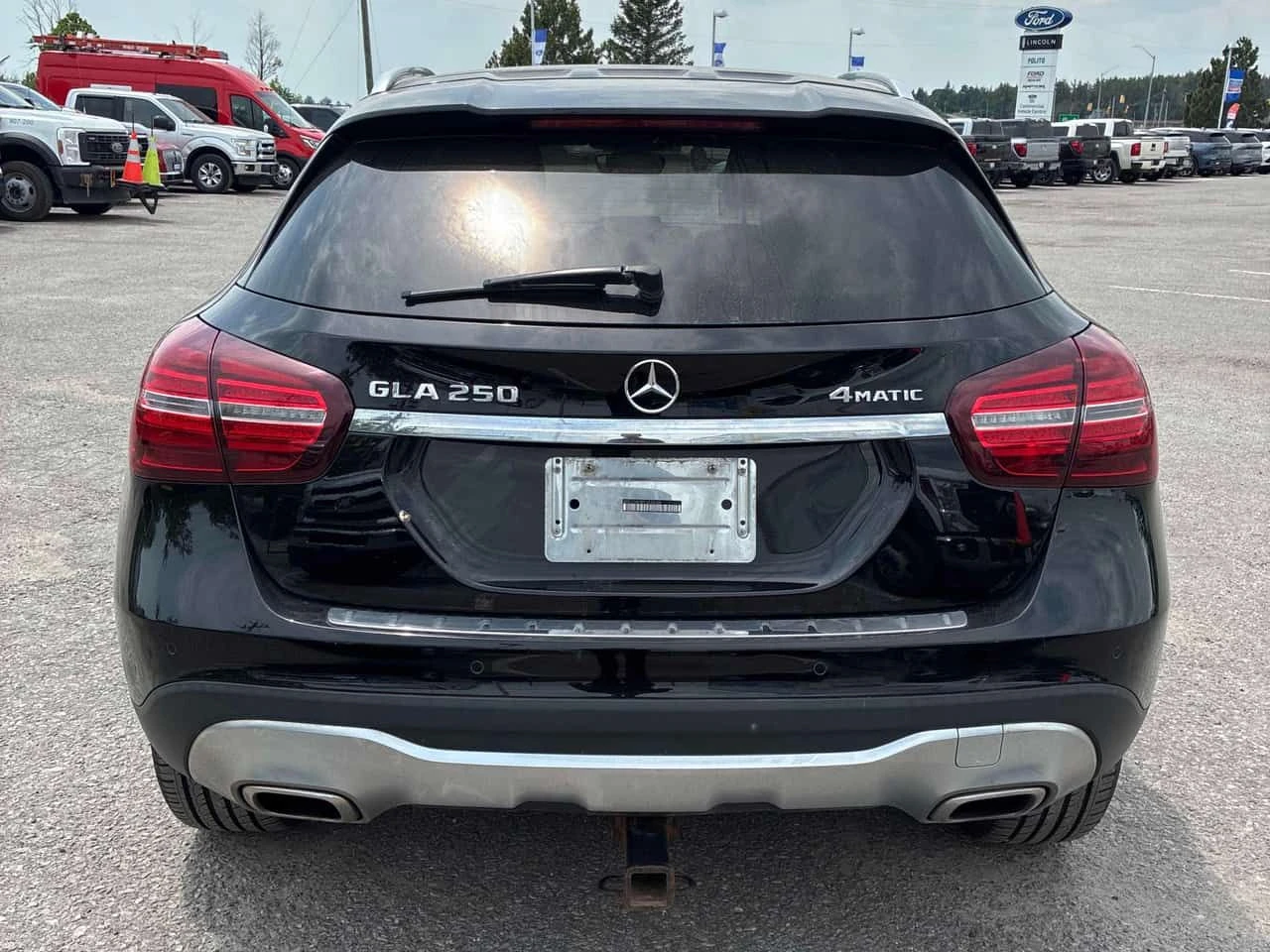 Mercedes-Benz GLA * 250 * АВТОКРЕДИТ * ПРЕДСТАВИТЕЛСТВО НА AUDI, снимка 5 - Автомобили и джипове - 54813409