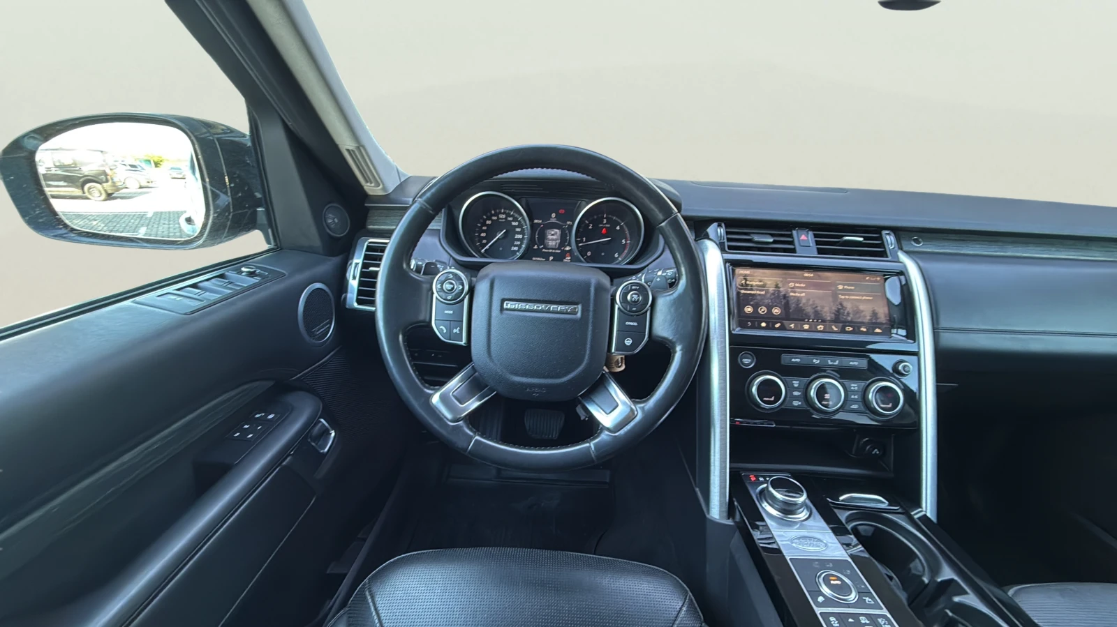 Land Rover Discovery 3.0 TD6, снимка 10 - Автомобили и джипове - 54991811