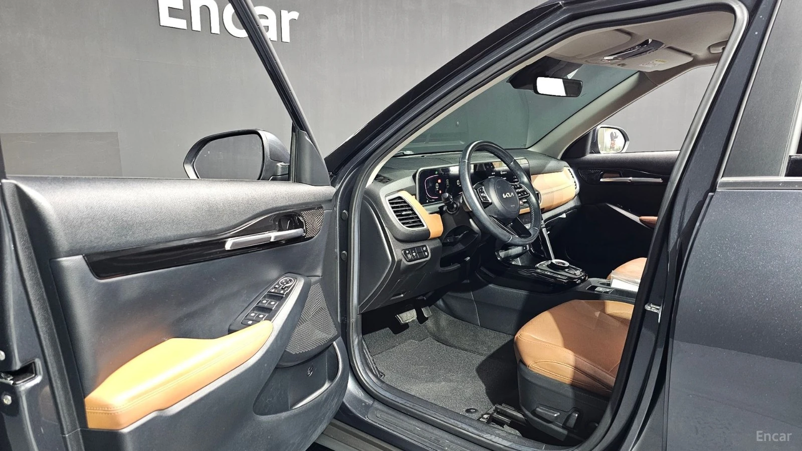 Kia Seltos 2.0* SIGNATURE* ПОДГРЕВ* ОБДУХВАНЕ* 360* КОЖА* LED, снимка 10 - Автомобили и джипове - 55588526