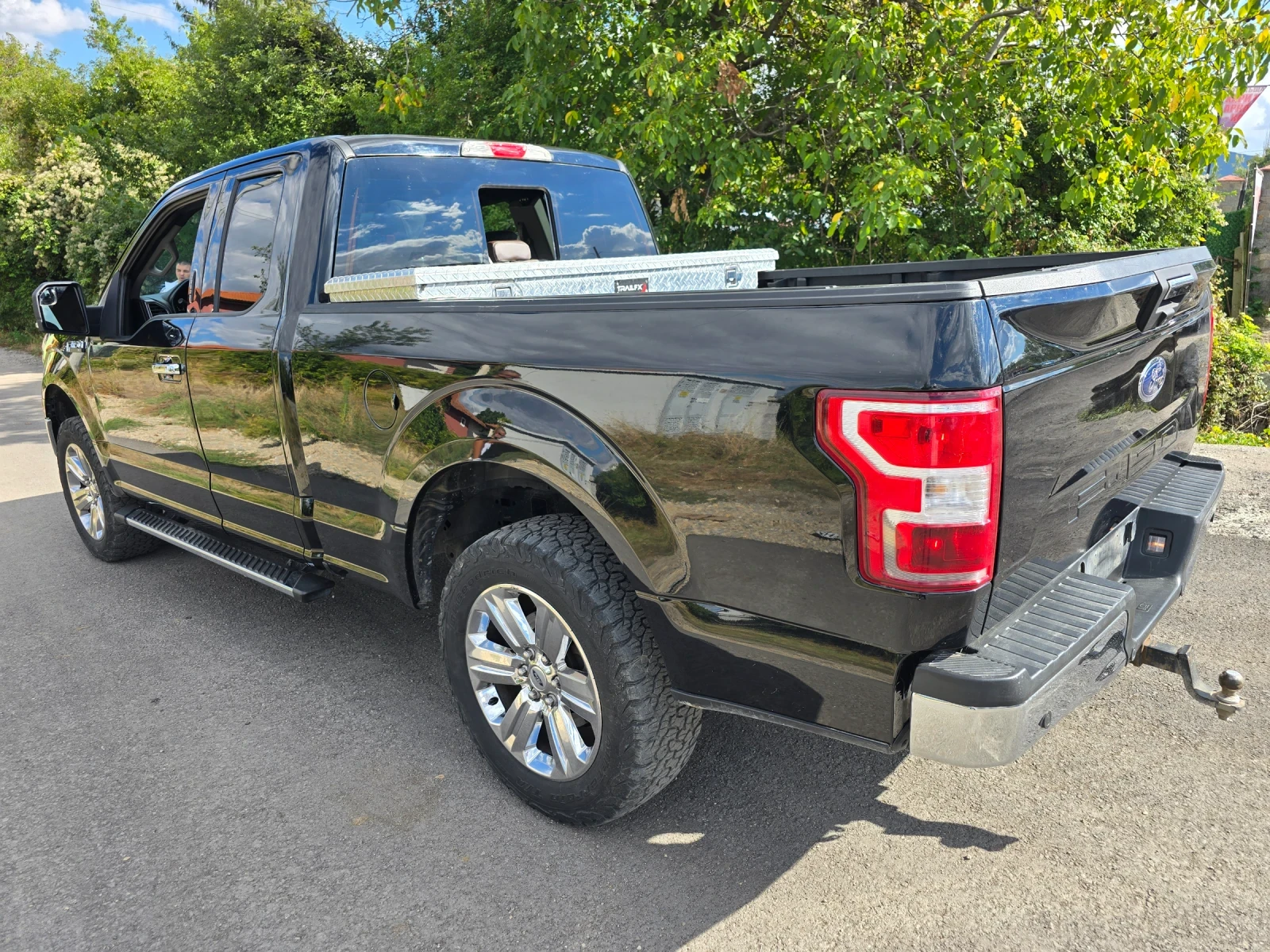Ford F150 XLT-2.7ECOBOOST V6-10 СКОРОСТИ, снимка 4 - Автомобили и джипове - 56074658