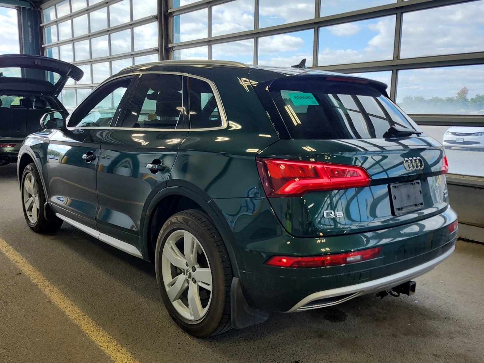 Audi Q5 * TECHNIK * 360* ОБДУХВАНЕ* , снимка 4 - Автомобили и джипове - 56081758