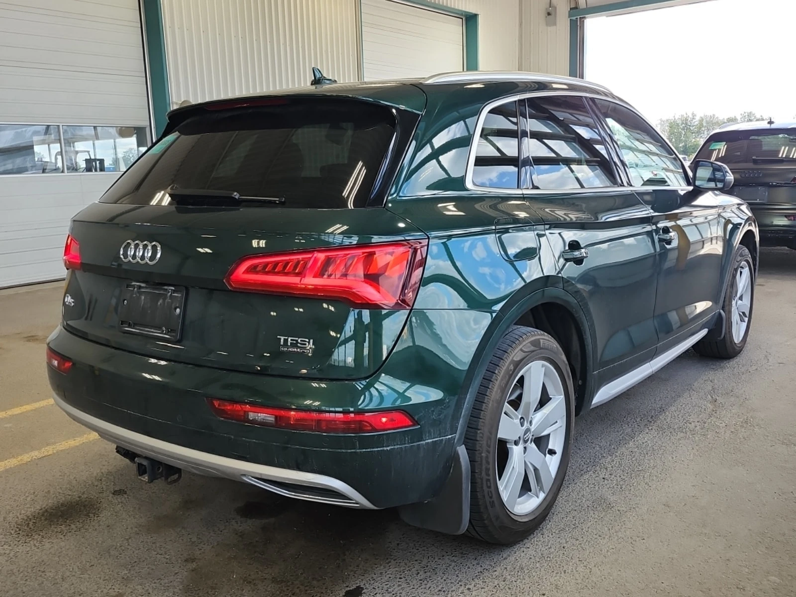 Audi Q5 * TECHNIK * 360* ОБДУХВАНЕ* , снимка 3 - Автомобили и джипове - 56081758