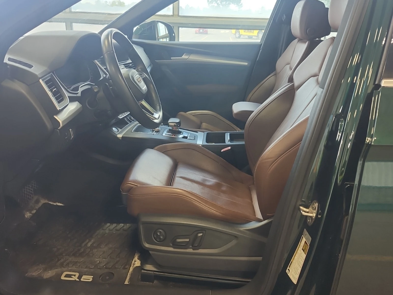 Audi Q5 * TECHNIK * 360* ОБДУХВАНЕ* , снимка 5 - Автомобили и джипове - 56081758