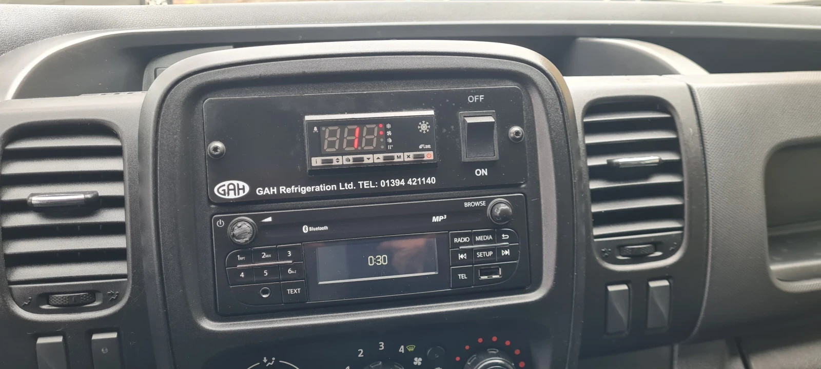 Renault Trafic 1.6DCI ХЛАДИЛЕН , снимка 8 - Бусове и автобуси - 53988573