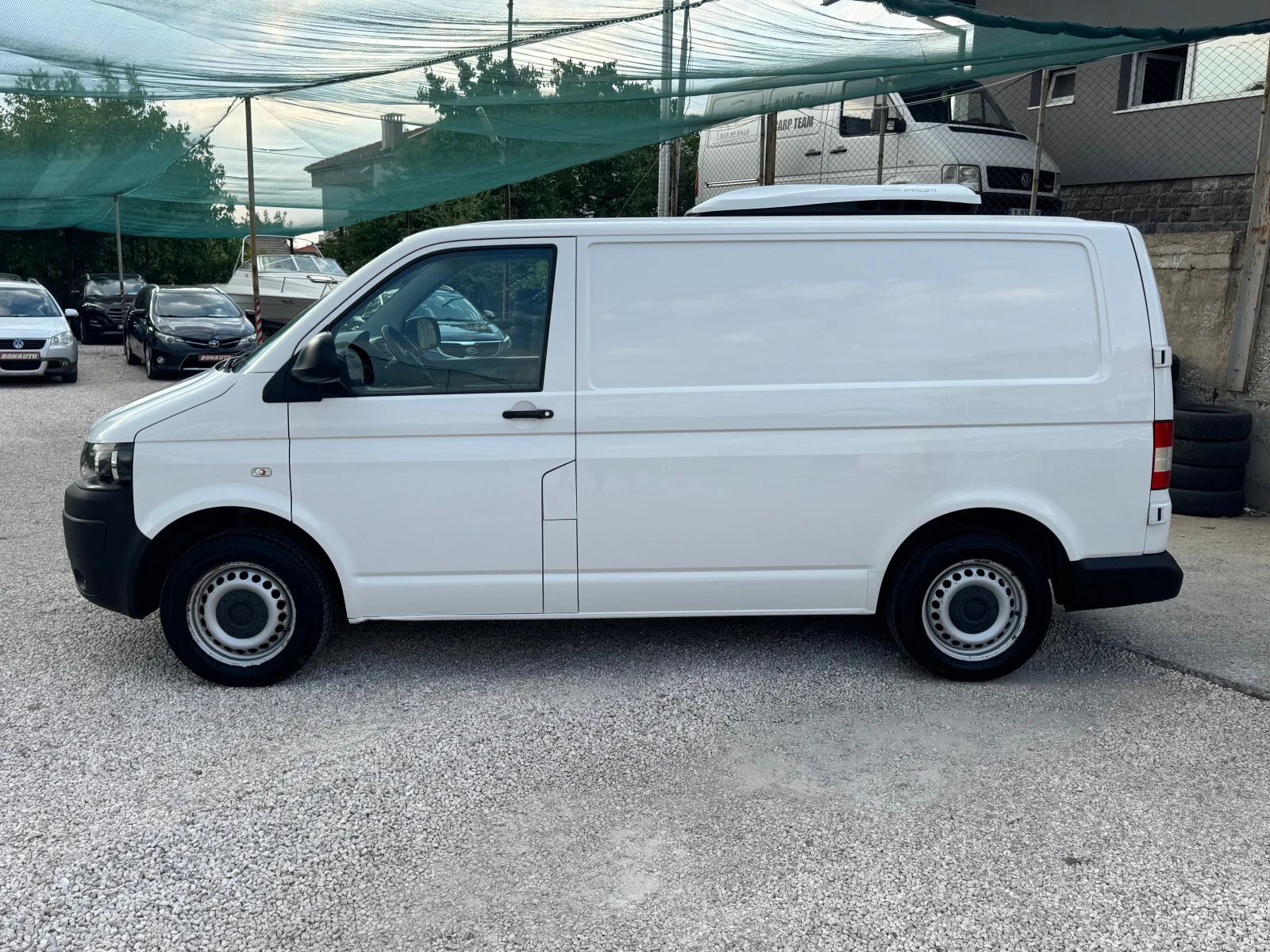 VW Transporter 2.0TDI-ХЛАДИЛЕН, снимка 5 - Бусове и автобуси - 55588977