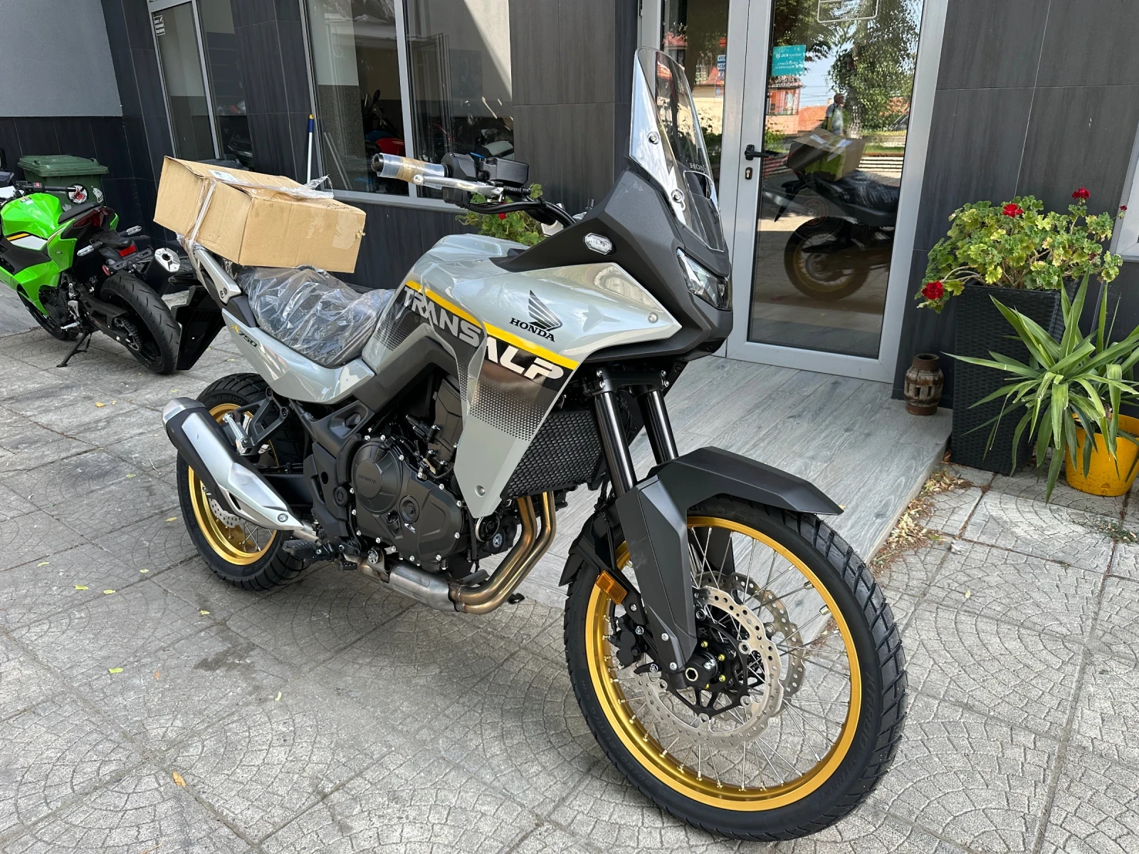 Honda Xlv TRANSALP 750 (2025) НОВ 0KM - изображение 2