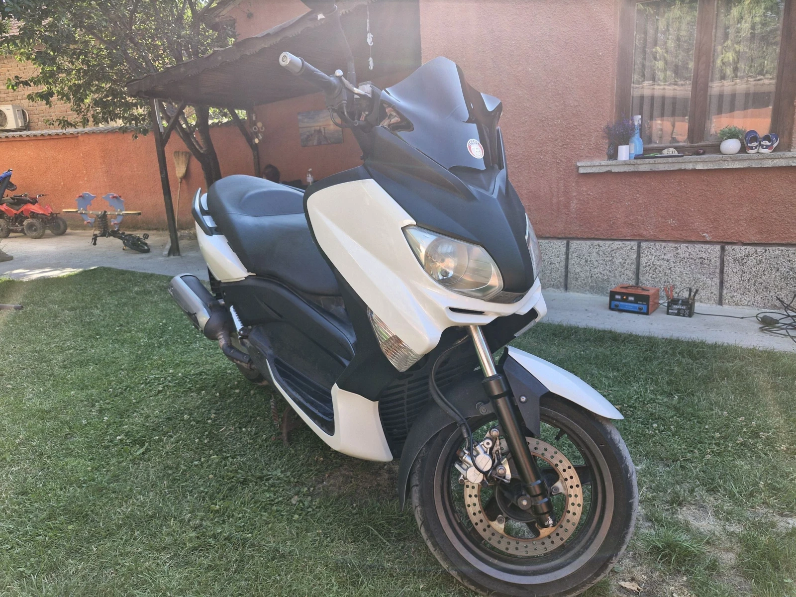 Yamaha X-max Швейцария  - изображение 6