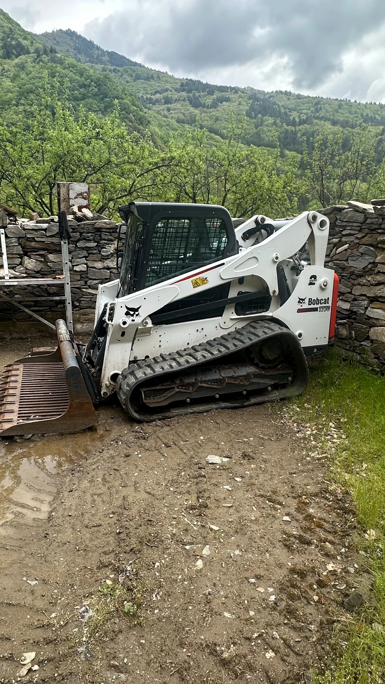 Мини челни товарачи Bobcat Т770, снимка 9 - Индустриална техника - 54414557