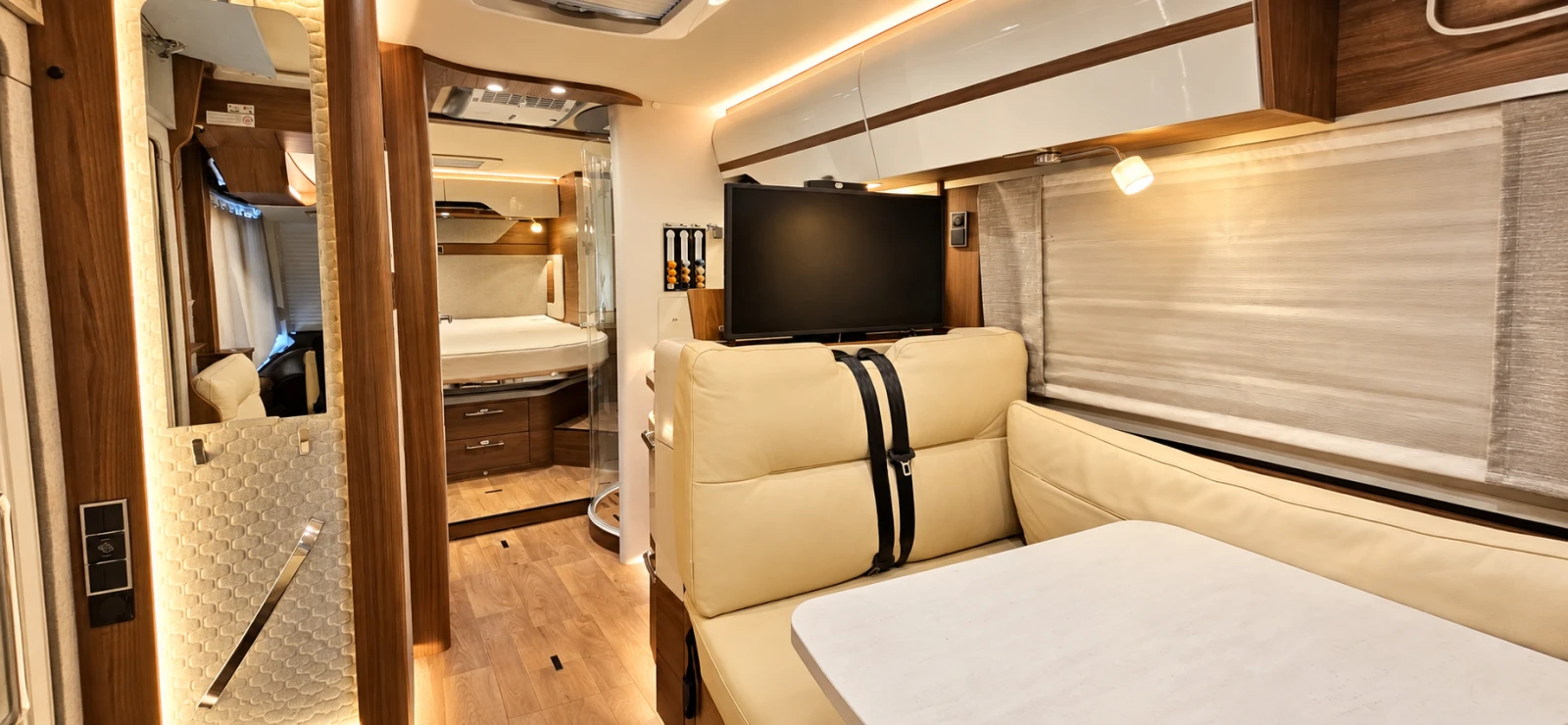 Кемпер HYMER / ERIBA B ML I 790, снимка 15 - Каравани и кемпери - 56272390