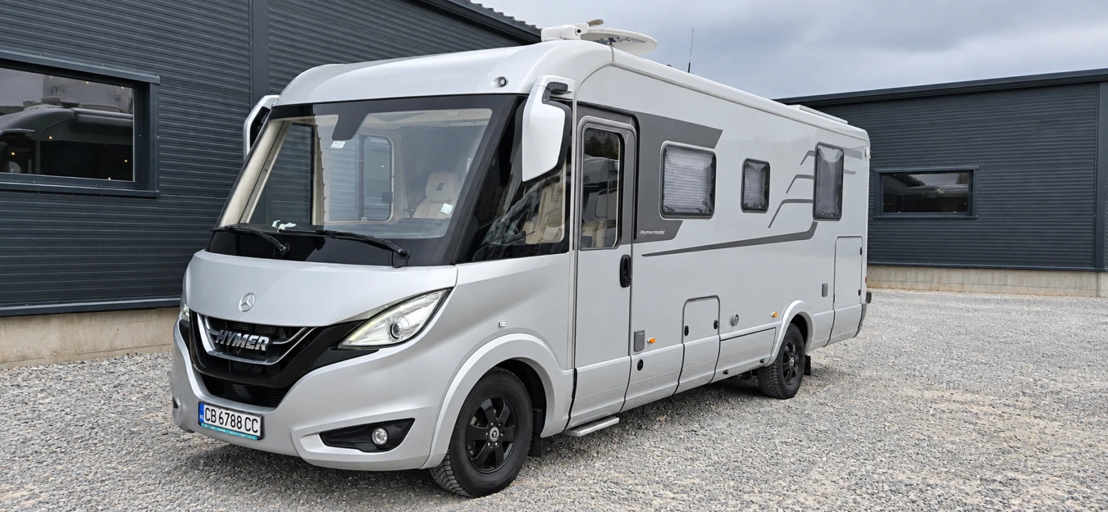 Кемпер HYMER / ERIBA B ML I 790, снимка 2 - Каравани и кемпери - 56272390