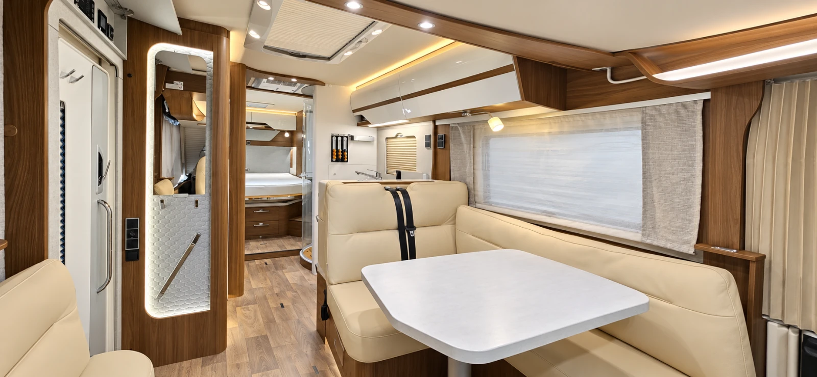 Кемпер HYMER / ERIBA B ML I 790, снимка 5 - Каравани и кемпери - 56272390