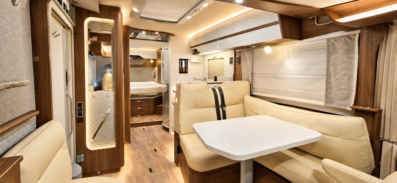 Кемпер HYMER / ERIBA B ML I 790, снимка 13 - Каравани и кемпери - 56272390