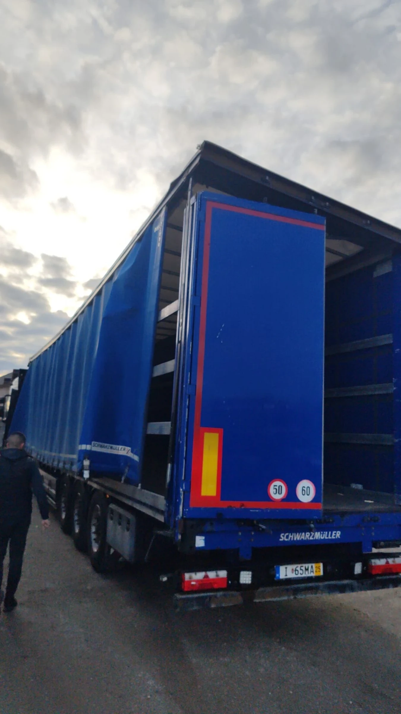 ����������� Schwarzmuller ����!!! ������!!! ��������!!! ���������!!! 5500kg  | Mobile.bg � ����������� 6