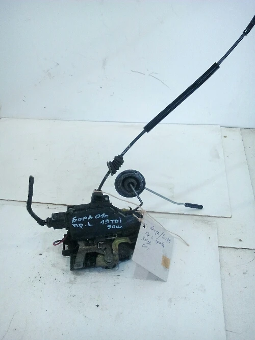 Брава врата предна лява Фолксваген Бора