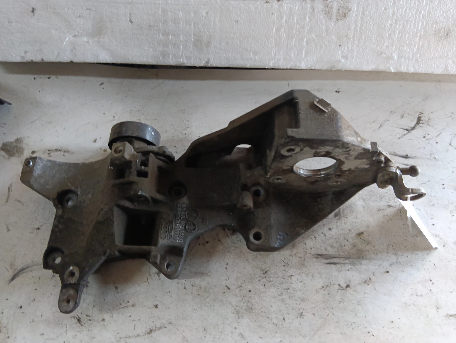 планка  03L903143Q VW CC
