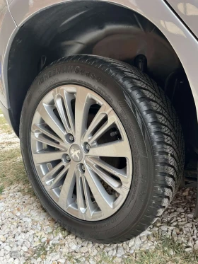 Peugeot 2008 1.2/82k./EURO6/ ПАНОРАМА / ПЕРФЕКТНО СЪСТОЯНИЕ!, снимка 14