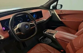 BMW iX 50 B&W 2години гаранция SOH 100%, снимка 4