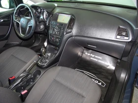 Opel Astra Sports Tourer 1.7D , снимка 9