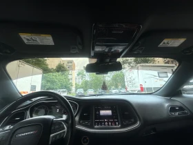 Dodge Challenger sxt + , снимка 12