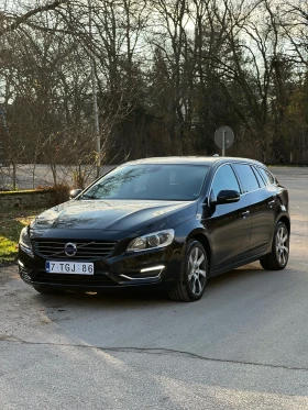 Volvo V60 Volvo V60 D6 Plug-in Hybrid AWD | 283 к.с. | , снимка 1
