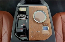 BMW iX 50 B&W 2години гаранция SOH 100% - 69000 € / 134952.27 лв. - 42901971 13