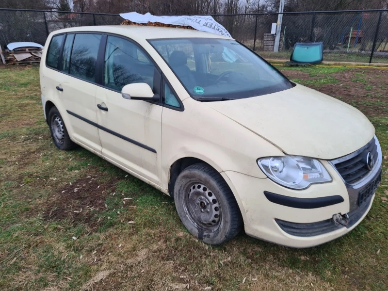 VW Touran 1.9TDI DSG 105к.с, снимка 3 - Автомобили и джипове - 47659842