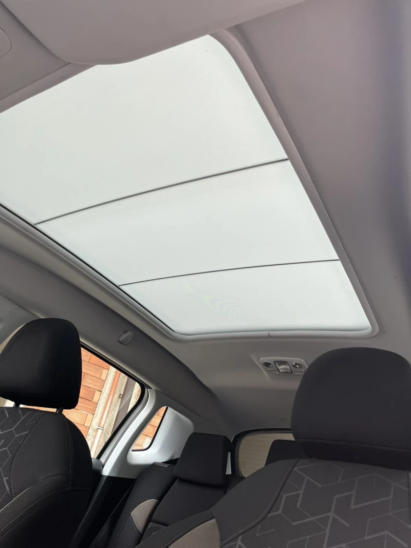 Peugeot 2008 1.2/82k./EURO6/ ПАНОРАМА / ПЕРФЕКТНО СЪСТОЯНИЕ!, снимка 11 - Автомобили и джипове - 52396859