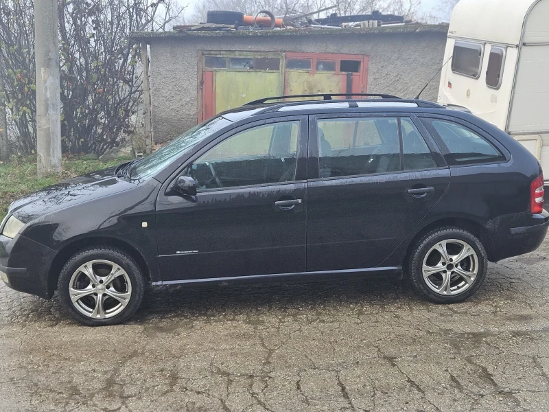 Skoda Fabia, снимка 4 - Автомобили и джипове - 52787902