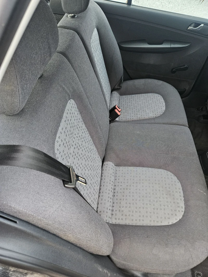 Skoda Fabia, снимка 13 - Автомобили и джипове - 52787902