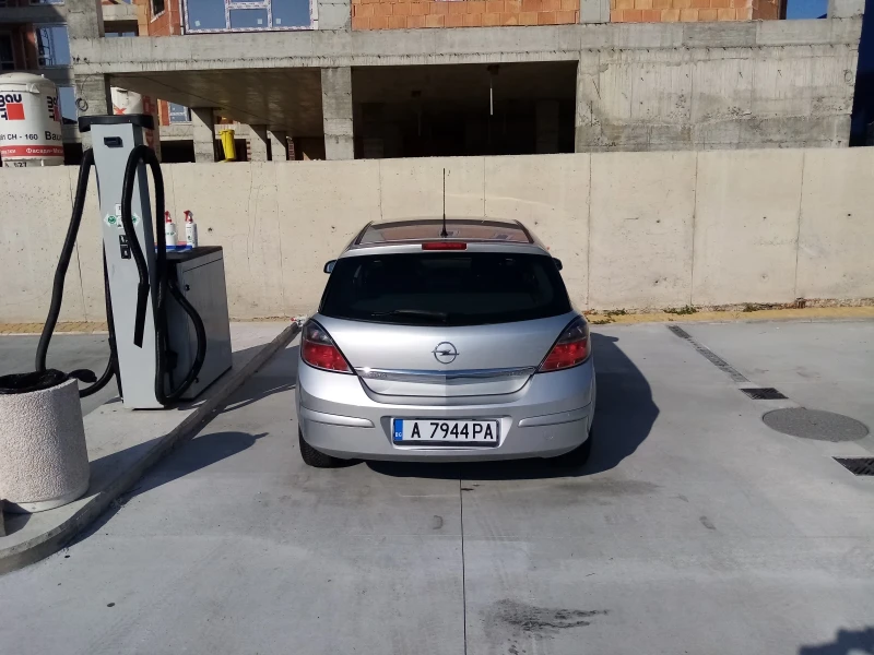 Opel Astra, снимка 5 - Автомобили и джипове - 52896550