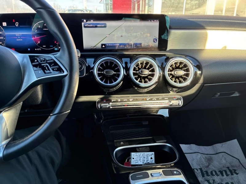 Mercedes-Benz CLA * 250 * CARFAX * БЕЗ ПЪРВОНАЧАЛНА ВНОСКА, снимка 9 - Автомобили и джипове - 52940538