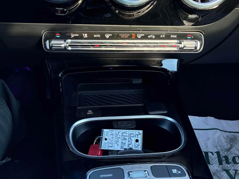 Mercedes-Benz CLA * 250 * CARFAX * БЕЗ ПЪРВОНАЧАЛНА ВНОСКА, снимка 15 - Автомобили и джипове - 52940538