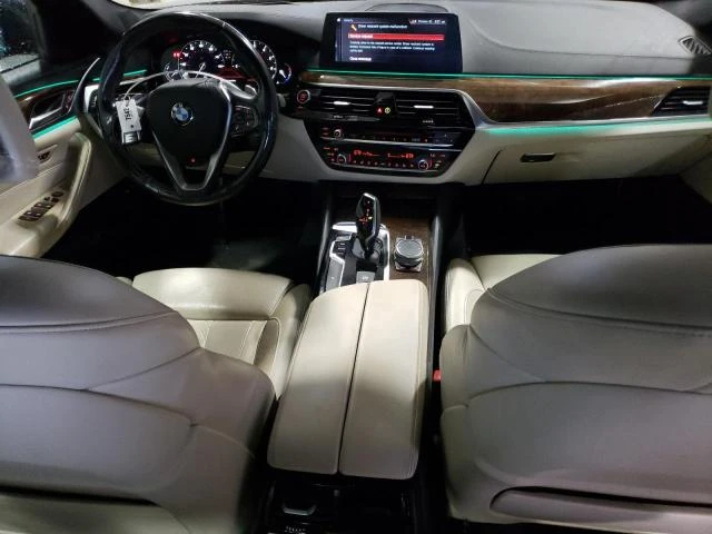 BMW 530 530I XDRIVE ПОДГРЯВАНЕ ОБДУХВАНЕ МАСАЖ LANE ASSIST, снимка 8 - Автомобили и джипове - 47607616