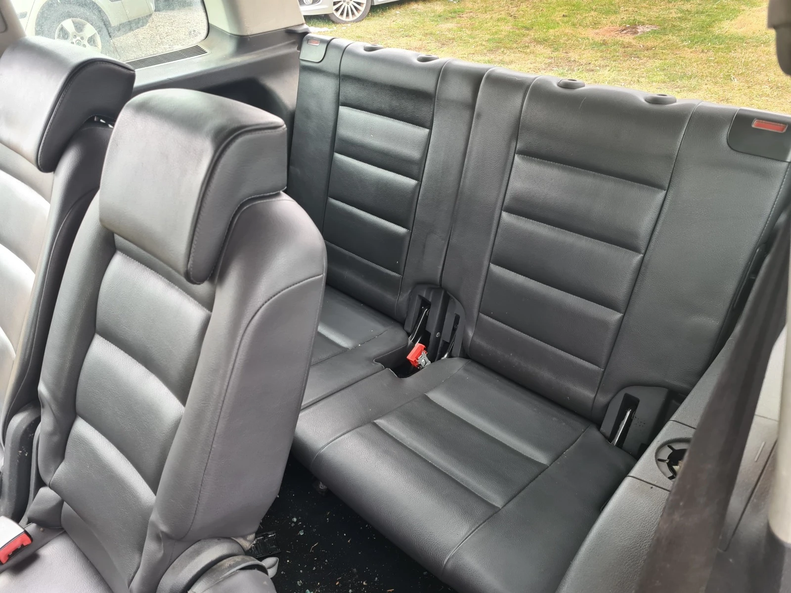 VW Touran 1.9TDI DSG 105к.с, снимка 11 - Автомобили и джипове - 47659842