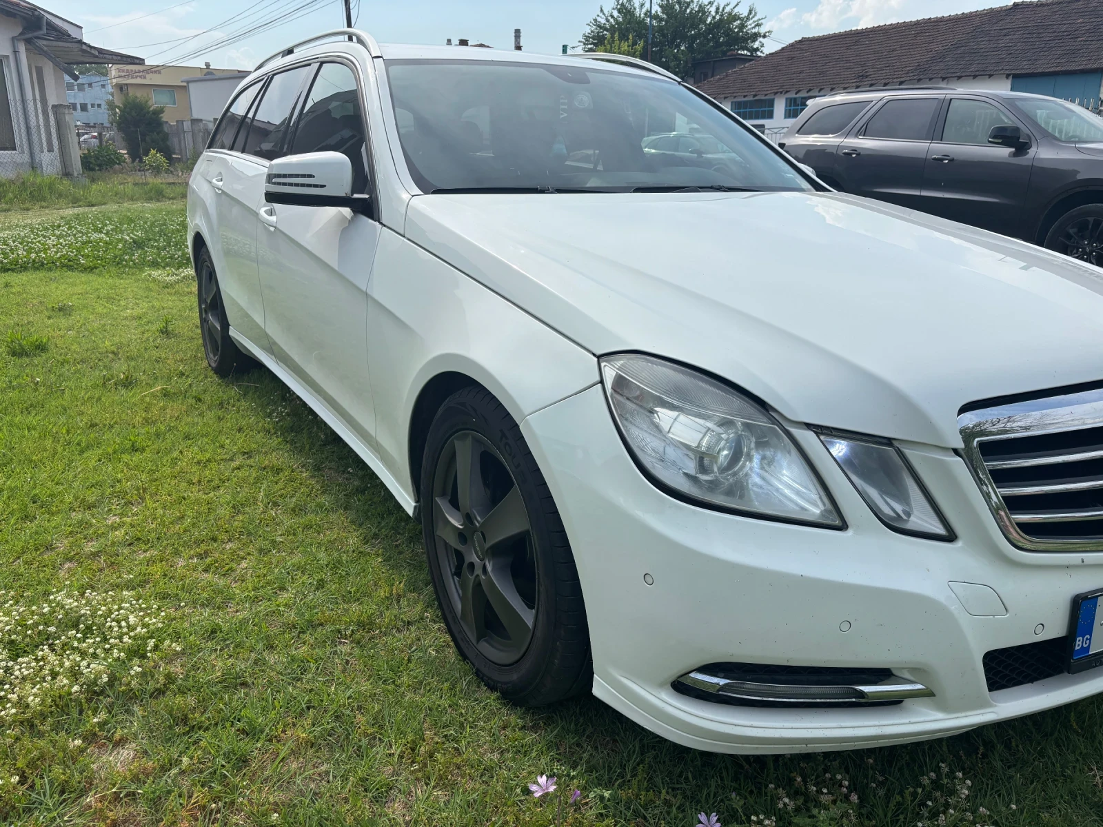 Mercedes-Benz E 200 Avantgard, Navi, Car-Play, Ksenon - изображение 2