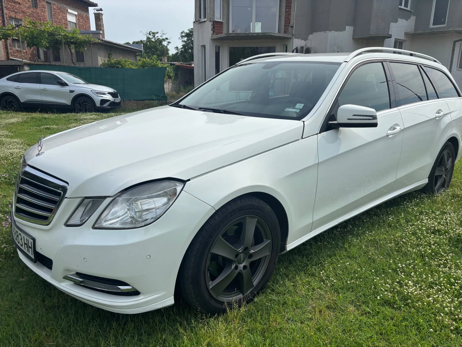 Mercedes-Benz E 200 Avantgard, Navi, Car-Play, Ksenon - изображение 3
