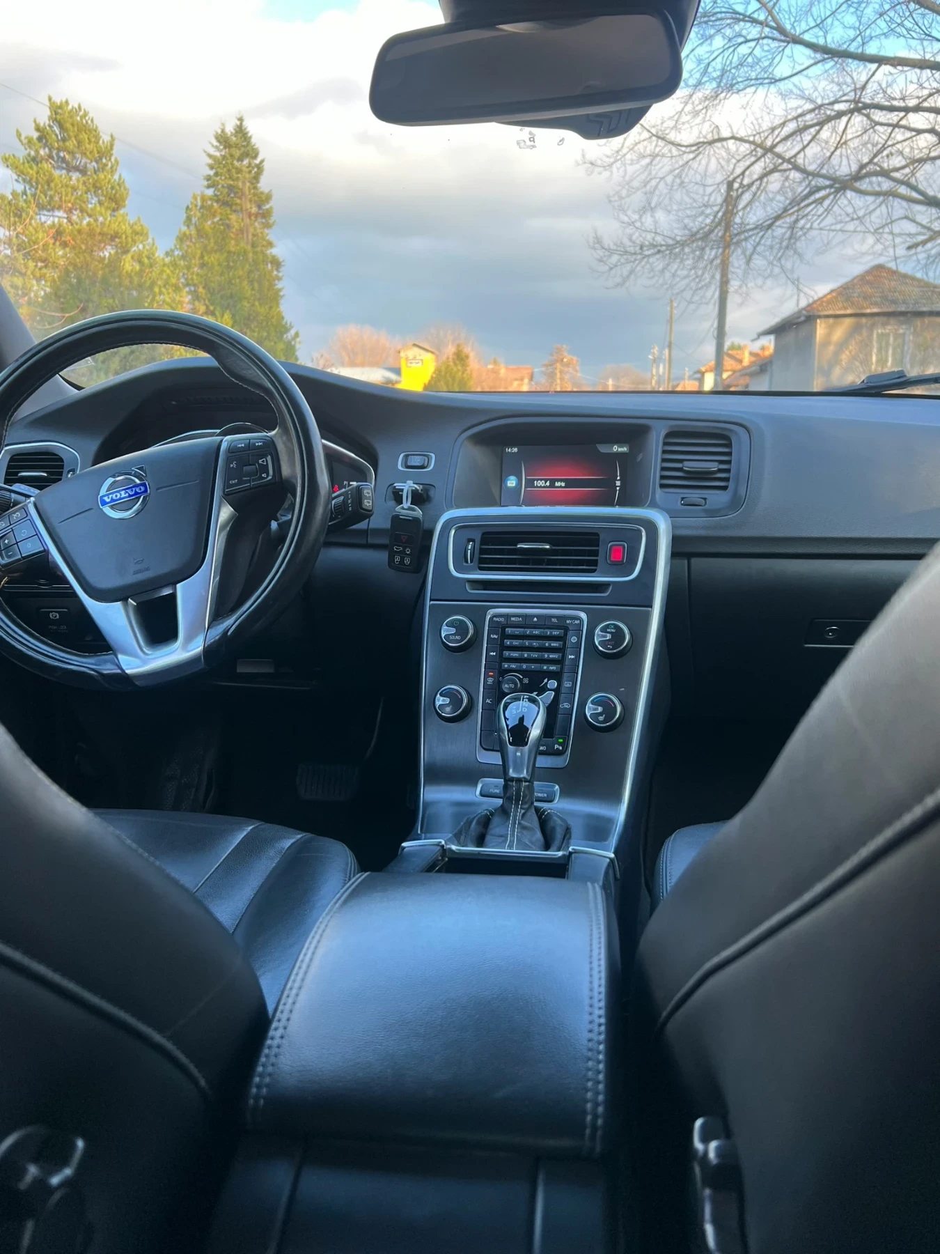 Volvo V60 Volvo V60 D6 Plug-in Hybrid AWD | 283 �.�. |  | Mobile.bg � ����������� 13