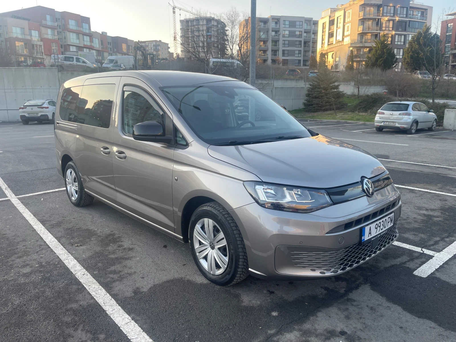 VW Caddy Maxi 2.0 TDI 6+ 1 ГАРАНЦИЯ - изображение 2