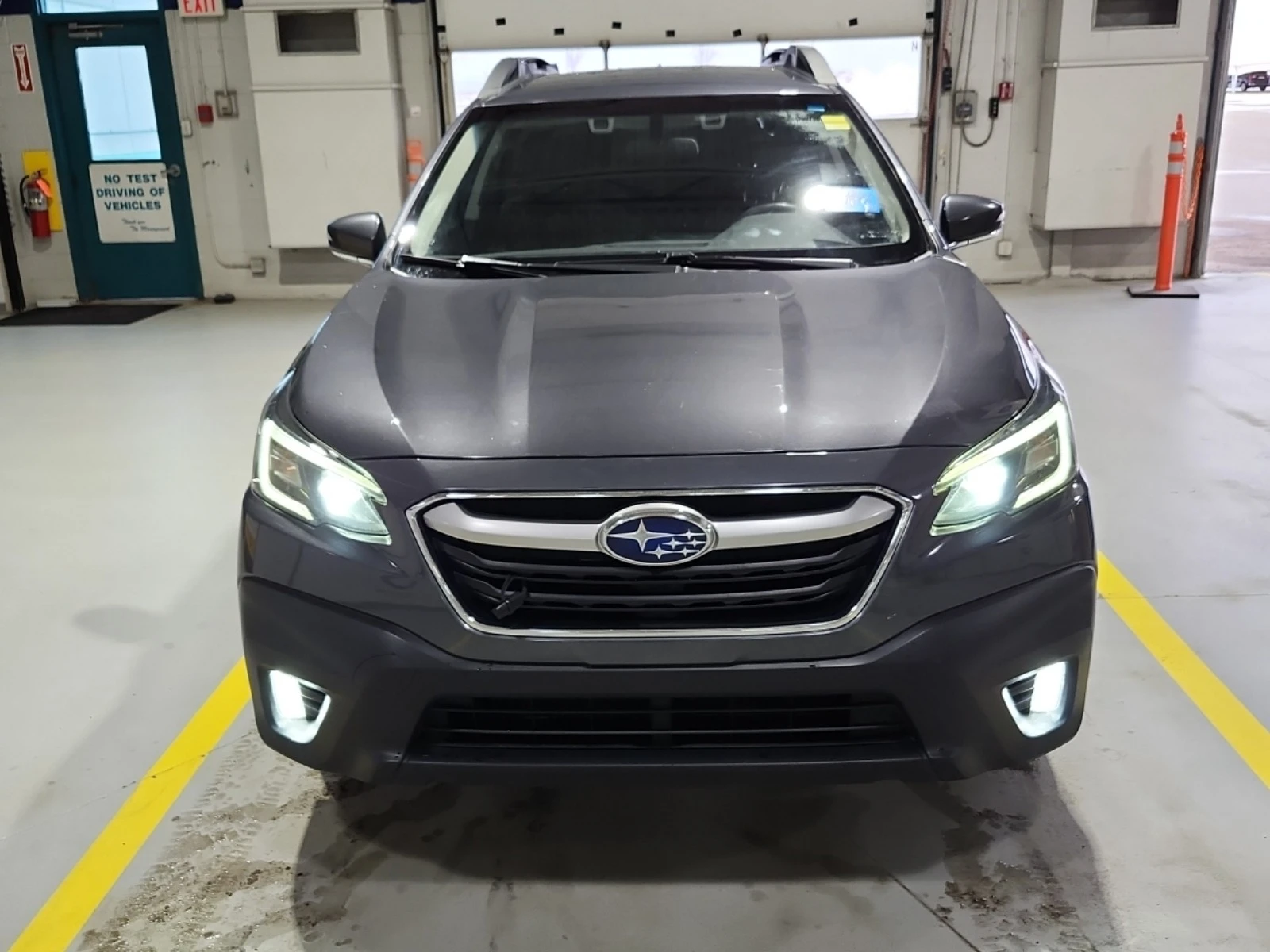 Subaru Outback * * CARFAX * * АВТО КРЕДИТ * *  - изображение 2