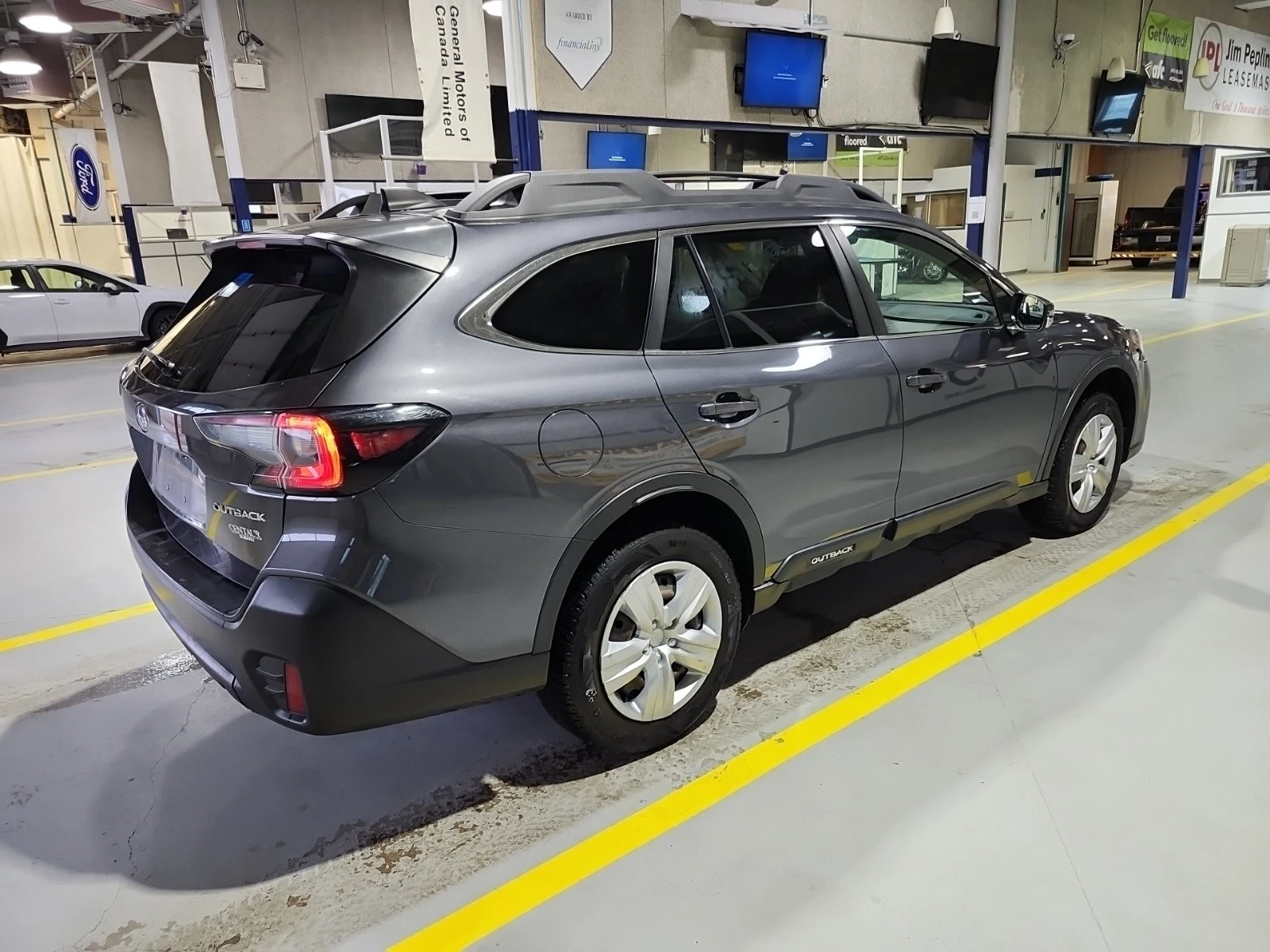 Subaru Outback * * CARFAX * * АВТО КРЕДИТ * *  - изображение 4