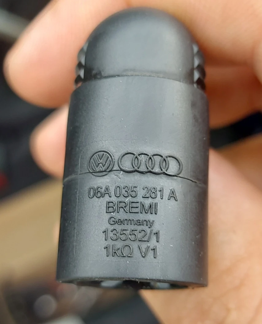 VW Touran 1Т3, снимка 12 - Автомобили и джипове - 53858755