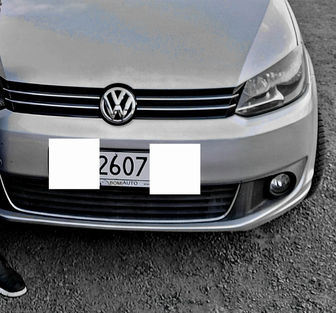 VW Touran 1Т3, снимка 14 - Автомобили и джипове - 53858755