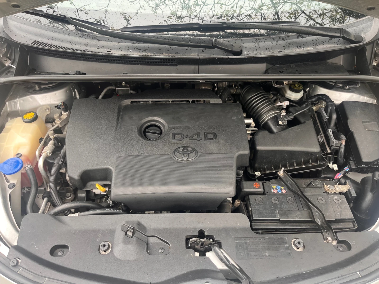 Toyota Verso, снимка 2 - Автомобили и джипове - 54328317