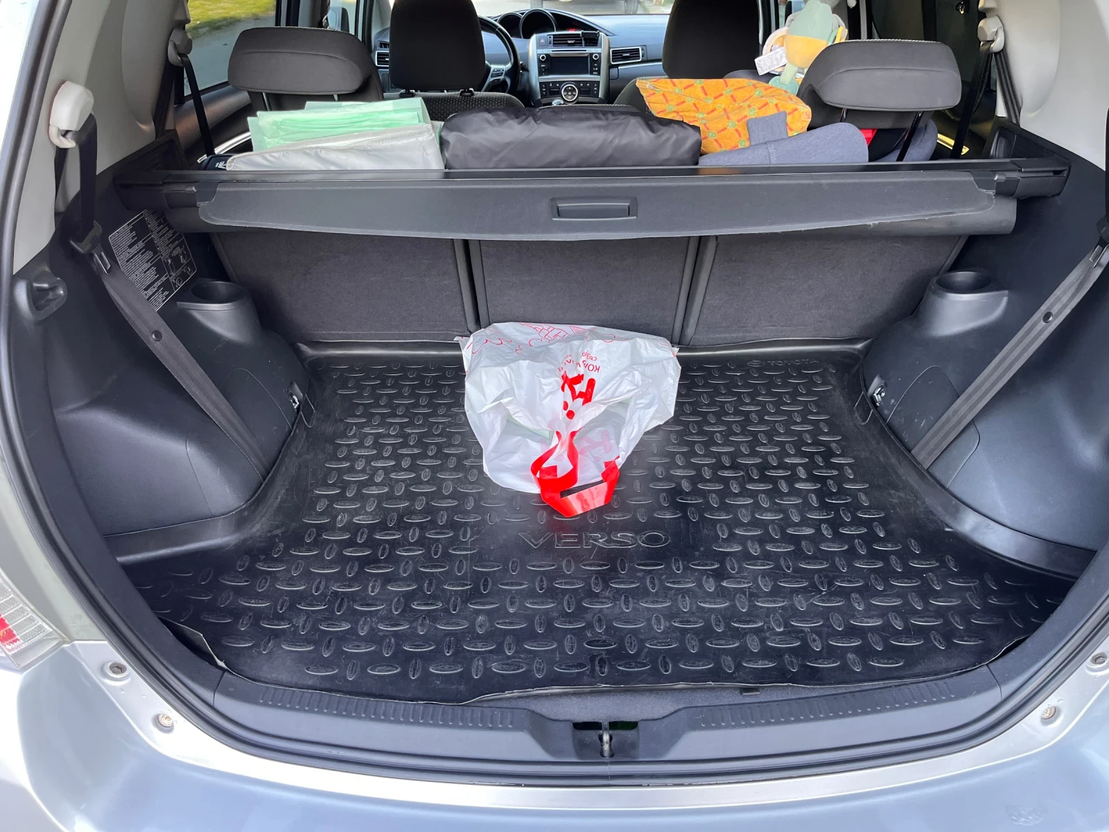 Toyota Verso, снимка 4 - Автомобили и джипове - 54328317