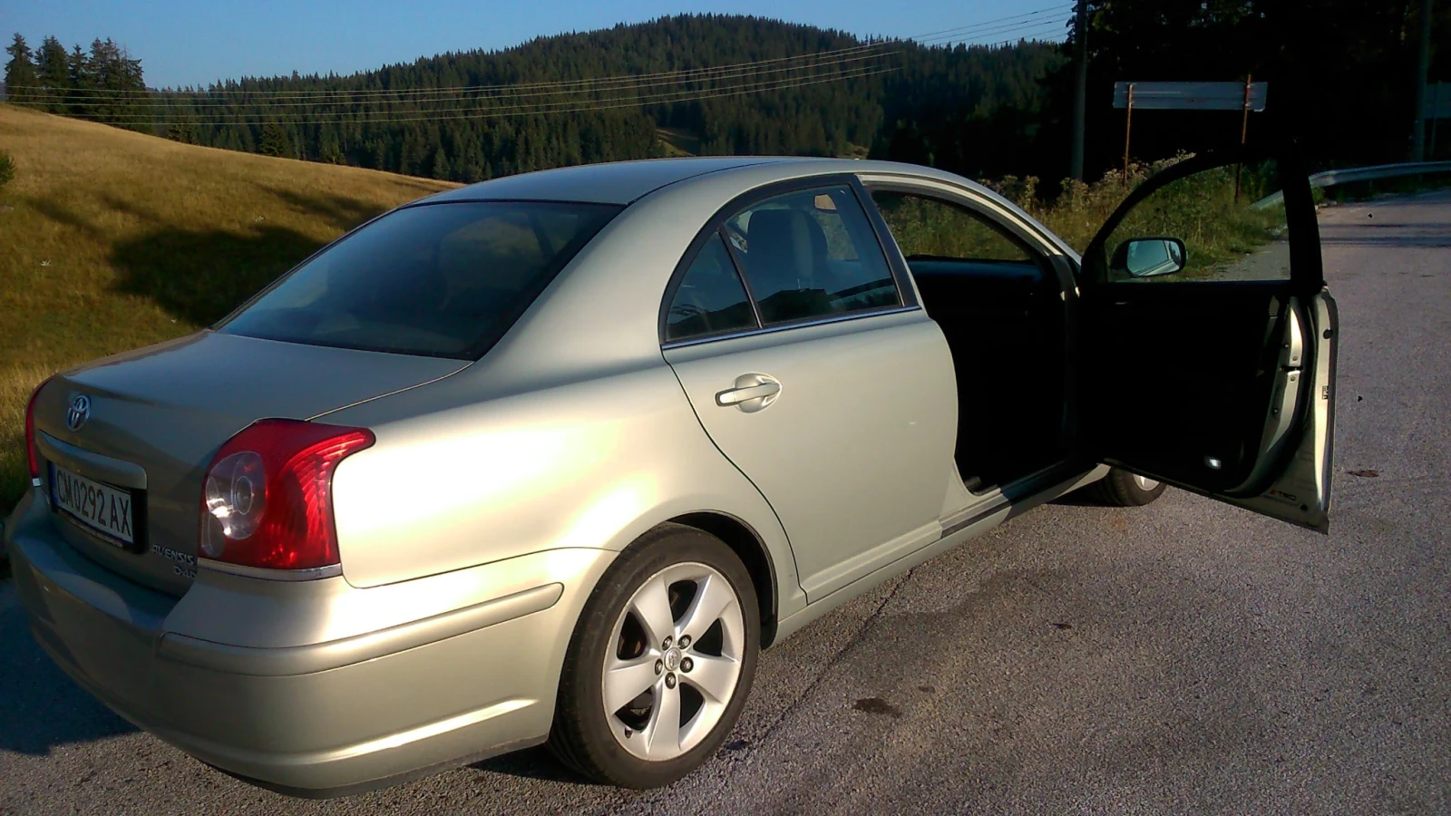 Toyota Avensis T25, снимка 12 - Автомобили и джипове - 54393056
