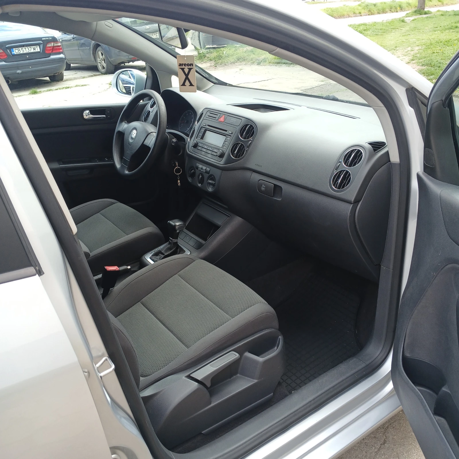 VW Golf Plus АВТОМАТИК , снимка 16 - Автомобили и джипове - 54447717